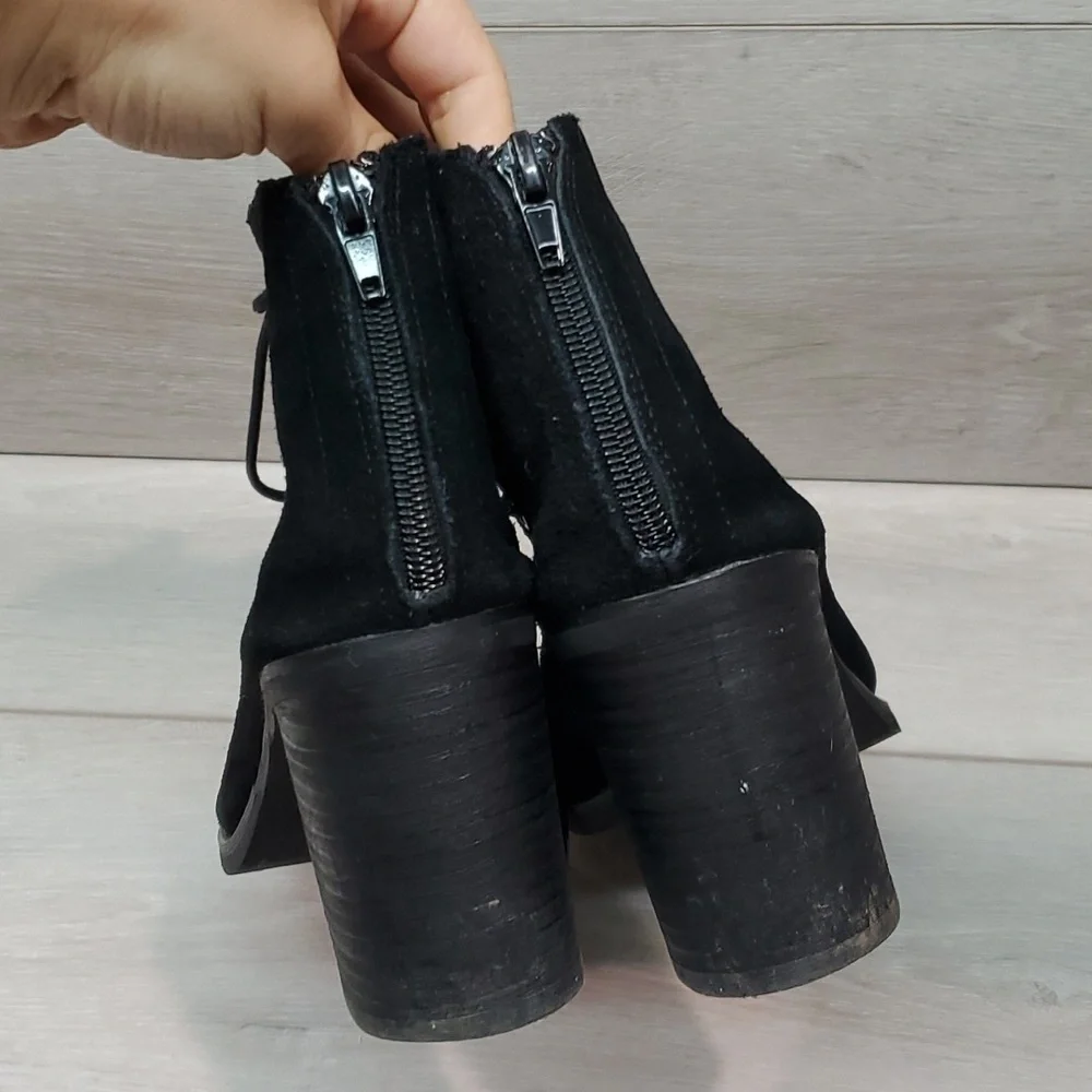 Jeffrey Campbell good jeffrey